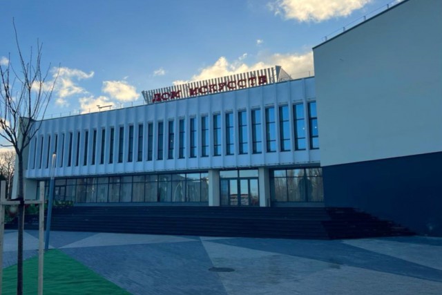 На фасаде Дома искусств в Калининграде появится вывеска «Театр эстрады»