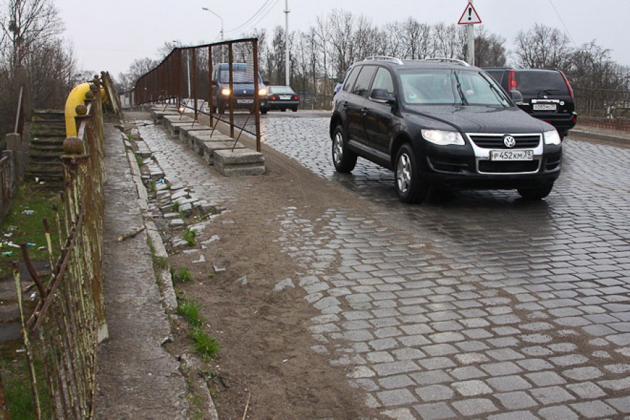 Мост на аллее Смелых в Калининграде начнут ремонтировать после окончания отопительного сезона