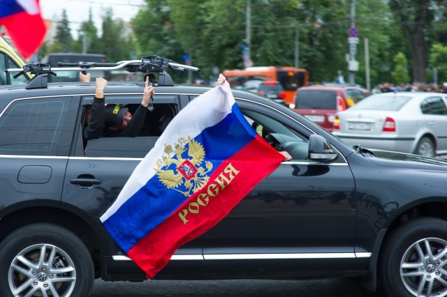 Алиханов готов выделить 100 млн рублей на репатриацию русских из Европы