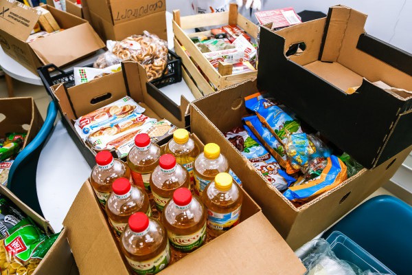 «В булочную не ездят»: как в Калининграде растёт спрос на доставку продуктов 