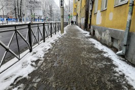 «Грязные тропы»: что происходит с улицами Калининграда после сильных снегопадов (фото)