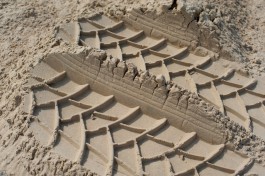 «Какие-то упыри песочек возят»: в Калининградской области проверят все карьеры