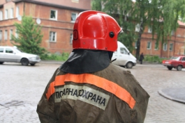 Из горящего дома на Литовском валу в Калининграде эвакуировали 20 человек