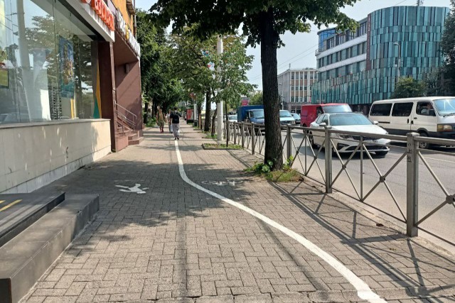 Администрация Калининграда обещает устранить замечания прокуратуры по велоразметке на тротуарах
