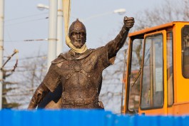 На площади Василевского в Калининграде устанавливают памятник Невскому (фото)