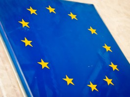 ЕС посоветовал России не ждать новогодних подарков «по санкциям»