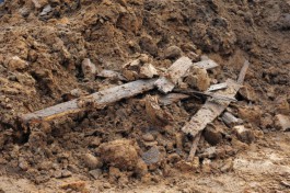 Во время земляных работ возле БФУ в Калининграде нашли останки красноармейца