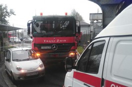 Из-за ДТП в Калининграде заблокирован въезд на двухъярусный мост: образовались пробки (фото)
