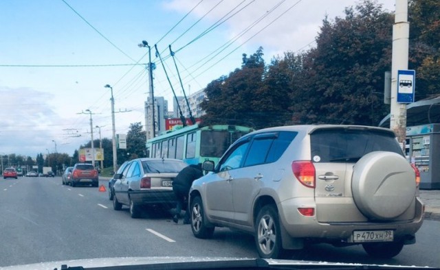 На Московском проспекте в Калининграде столкнулись пять автомобилей