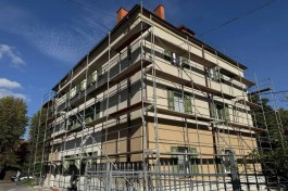 На улице Тельмана в Калининграде заканчивают ремонт довоенного дома (фото)