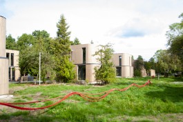 «Немножечко замедлились»: инвестор сдвинул сроки открытия центра здоровья под Светлогорском