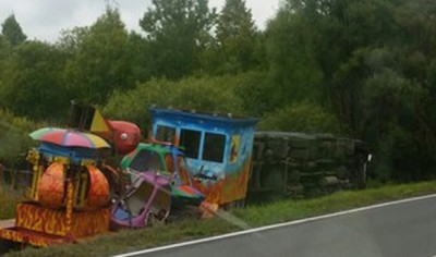 По дороге на Советск перевернулась машина с луна-парком