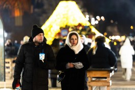 «Море фотозон и необычной еды»: на острове Канта в Калининграде открыли новогоднюю ярмарку