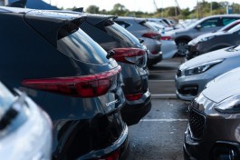 На улице Суворова в Калининграде обустроят муниципальную парковку