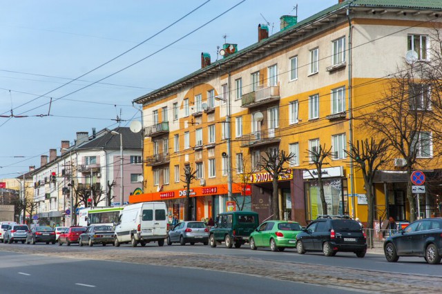 Калининградцам предлагают придумать вид фасада для дома-отказника на Ленинском проспекте