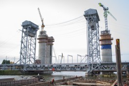 «Растущие башни»: как строят дублёры двухъярусного моста в Калининграде