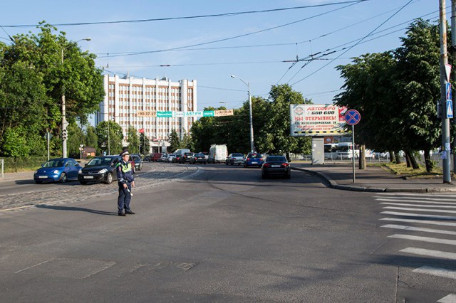 Власти пообещали выровнять трамвайные рельсы и брусчатку у автовокзала Калининграда в 2019 году