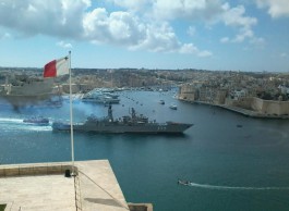 Минобороны: Эсминец США опасно сблизился с боевым кораблём Балтфлота в Средиземном море