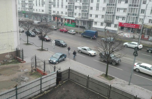 На улице Черняховского в Калининграде из-за ДТП серьёзно затруднено движение