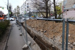 «Раскопали тротуар»: в Калининграде расширяют перекрёсток улиц Невского и Дадаева