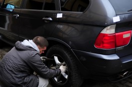 ФСБ: Водитель BMW X5 с польскими номерами пытался ввезти в регион крупную партию наркотиков