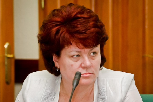Спикер областной Думы попросила депутатов не пропускать заседания