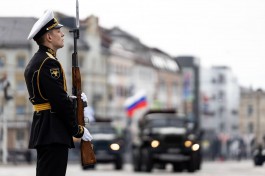 Вечером в понедельник центр Калининграда перекроют для репетиции парада Победы