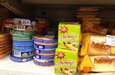 Из-за переизбытка продуктов цены в Прибалтике упали на 30-50%