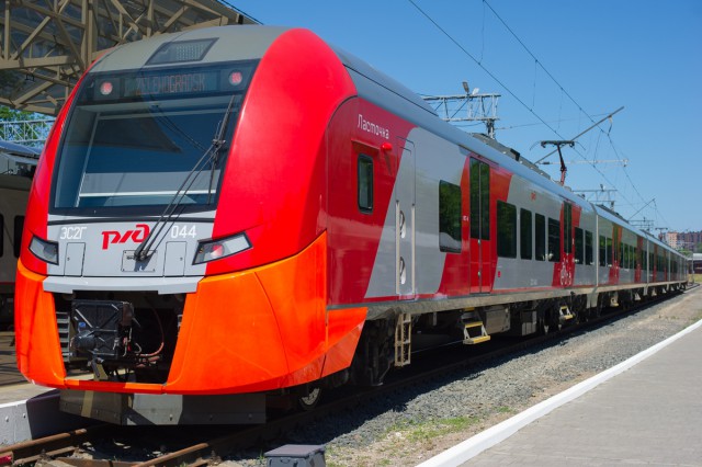 Калининградцы жалуются на травмоопасность новых поездов «Ласточка»