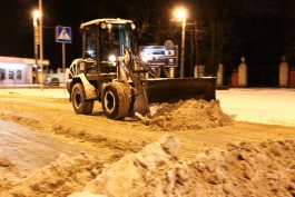 За ночь с улиц Калининграда вывезли более 120 самосвалов снега 