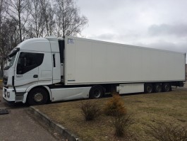 Литовские пограничники задержали россиянина на грузовике с фальшивыми номерами