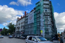На старинном здании в Черняховске восстановят утраченную фигуру Атланта