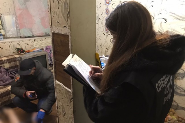 СК: Житель Калининграда зарезал 38-летнюю соседку по коммунальной квартире 