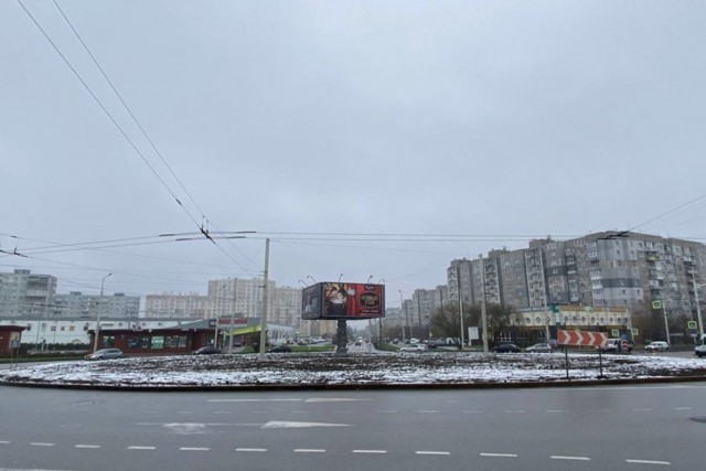 На улице Горького в Калининграде перекопали разворотное кольцо для мавританского газона