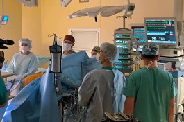 Калининградские врачи провели уникальную двойную операцию 42-летнему мужчине после инсульта