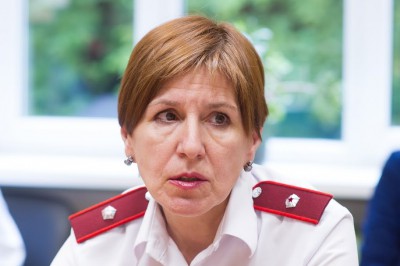 «Абсолютно не согласна»: Бабура раскритиковала совет МЧС не носить маску на улице