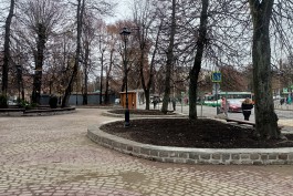На улице Киевской в Калининграде завершают благоустройство сквера напротив «Киноленда»