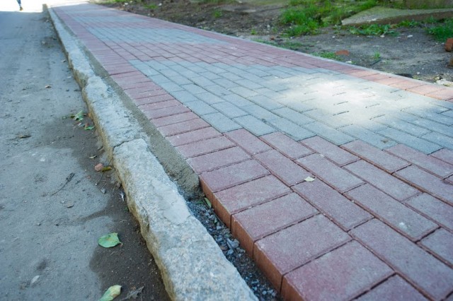 Власти Калининграда отказались от строительства велодорожек вдоль улицы Дачной