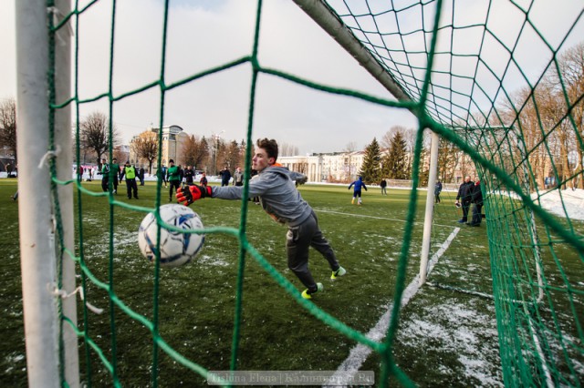В Калининграде фанаты «Балтики» провели турнир на тренировочном поле стадиона (фото)