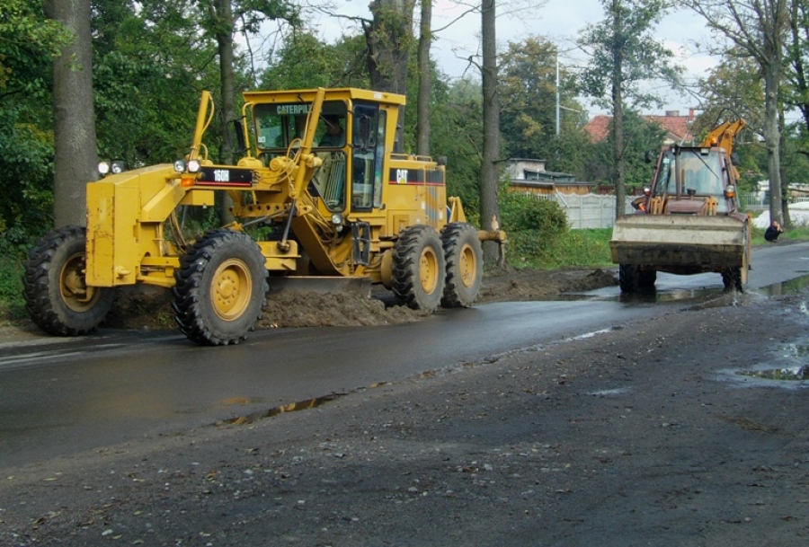 К отопительному сезону на ремонт дорог Калининграда потратят около 200 млн рублей
