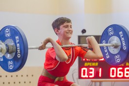 «Эмоциональный подъём»: в Калининграде прошёл чемпионат по тяжёлой атлетике (фото)