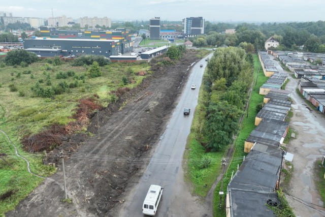 До конца года на участке аллеи Смелых в Калининграде планируют уложить нижние слои асфальта 