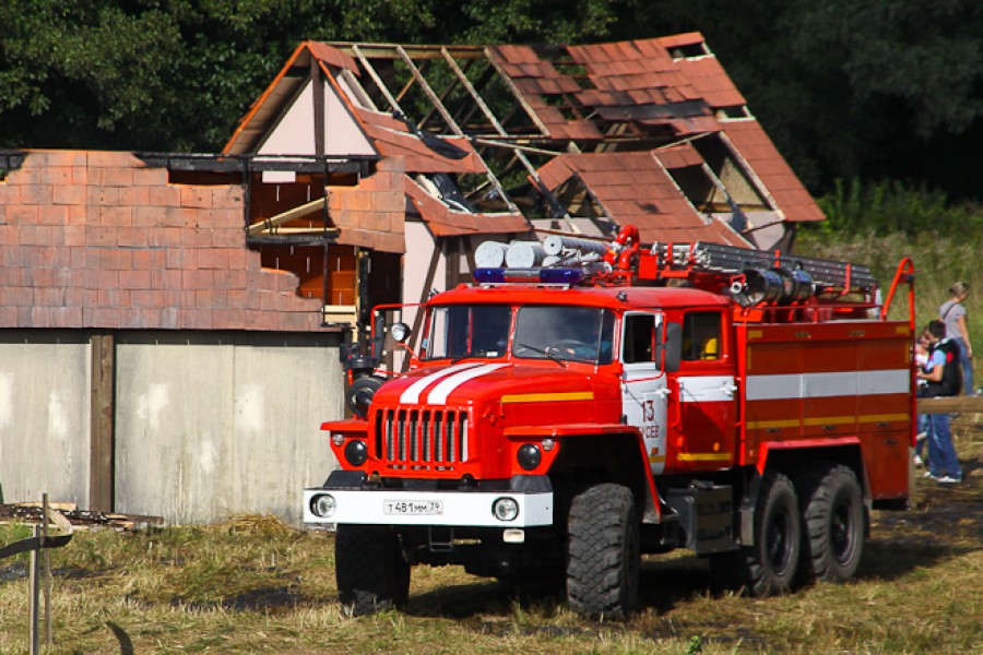 При пожаре в посёлке Ушаково погиб мужчина