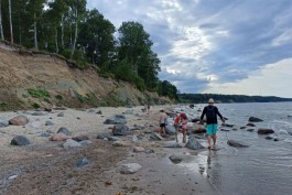 На пляже рядом с игорной зоной в Куликово собираются установить лежаки и открыть рестораны