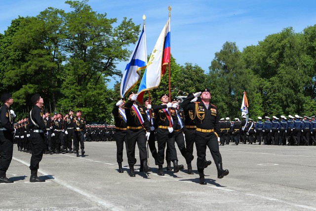 В Балтийске прошёл парад, посвящённый 316-й годовщине основания флота