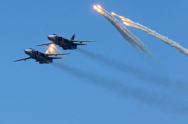 Самолёты морской авиации выполнили бомбовые удары на полигоне в Калининградской области