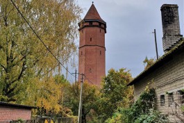 В Правдинске продают водонапорную башню Фридланда за 640 тысяч рублей