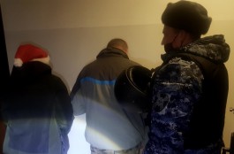 В Калининграде двое мужчин устроили стрельбу во дворе дома на Сельме