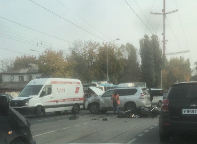 Очевидцы: В ДТП на Советском проспекте в Калининграде погиб мотоциклист