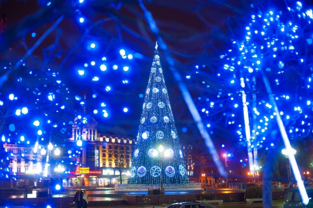 На площади Победы в Калининграде хотят включать праздничную музыку по вечерам
